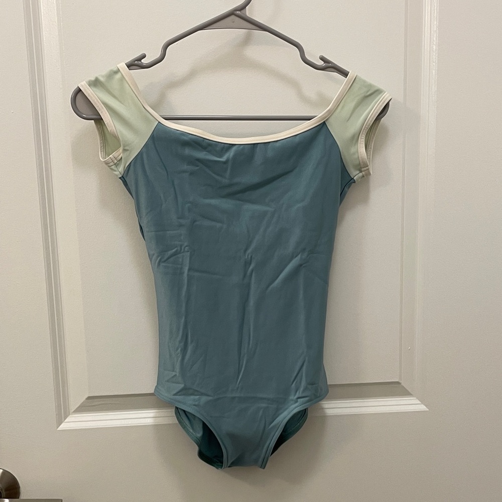 Yumiko Wendy leotard size M